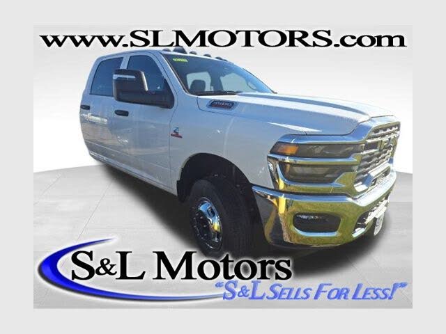 2026 RAM 3500 Chassis Tradesman Crew Cab LB DRW 4WD