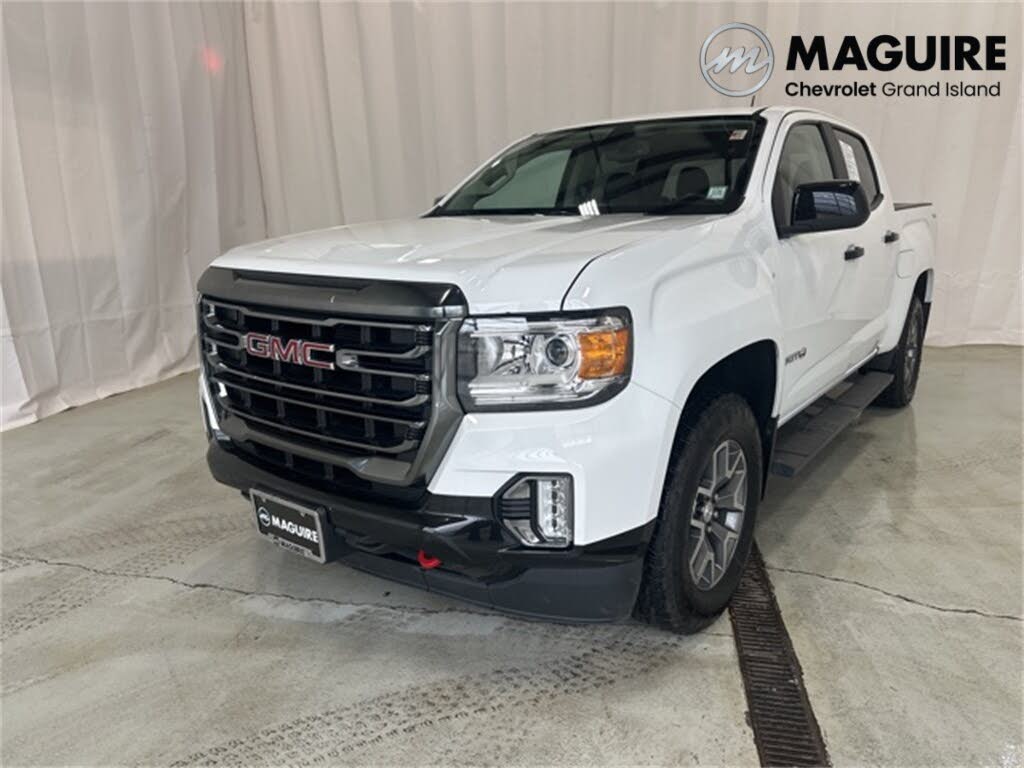2022 GMC Canyon AT4 Crew Cab 4WD with Leather