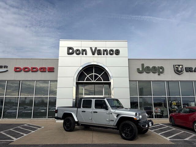 2023 Jeep Gladiator Sport Crew Cab 4WD