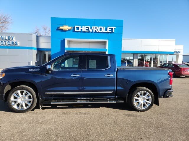 2022 Chevrolet Silverado 1500 High Country Crew Cab 4WD