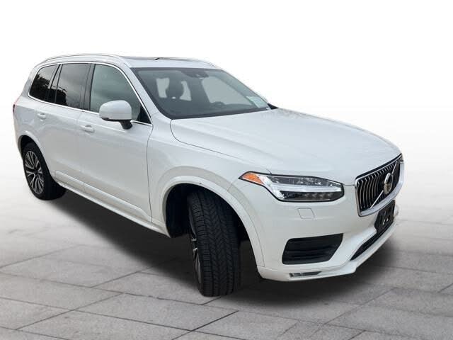2022 Volvo XC90 T5 Momentum AWD