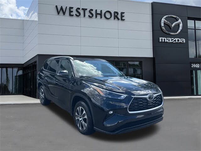 2023 Toyota Highlander XLE FWD