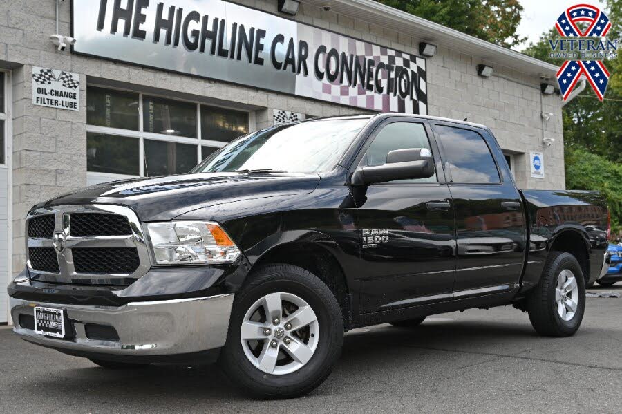 2023 RAM 1500 Classic SLT Crew Cab 4WD