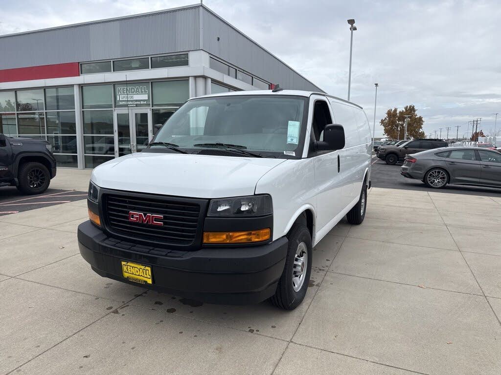 2024 GMC Savana Cargo 2500 RWD