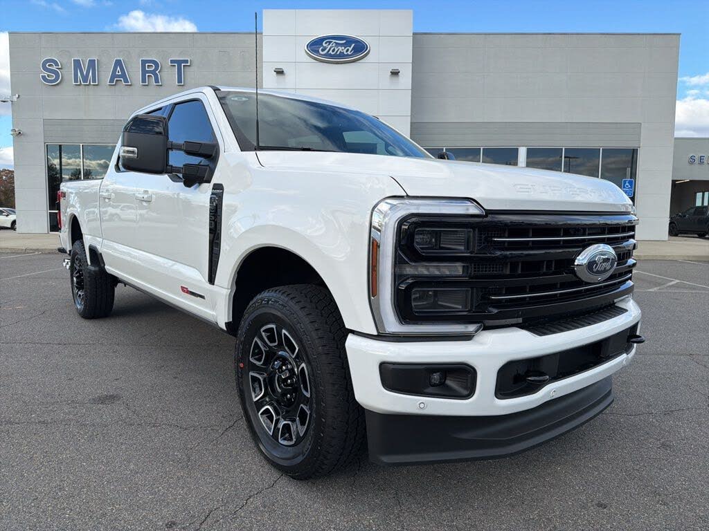 2025 Ford F-250 Super Duty Platinum Crew Cab 4WD