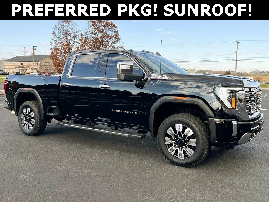 2025 GMC Sierra 2500HD Denali Crew Cab 4WD