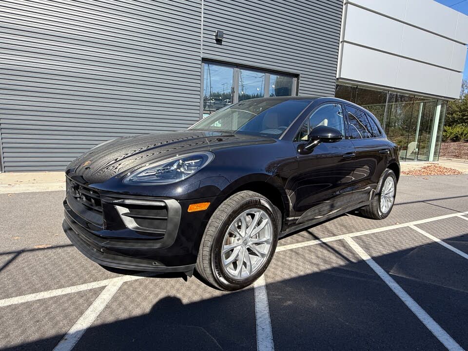 2025 Porsche Macan