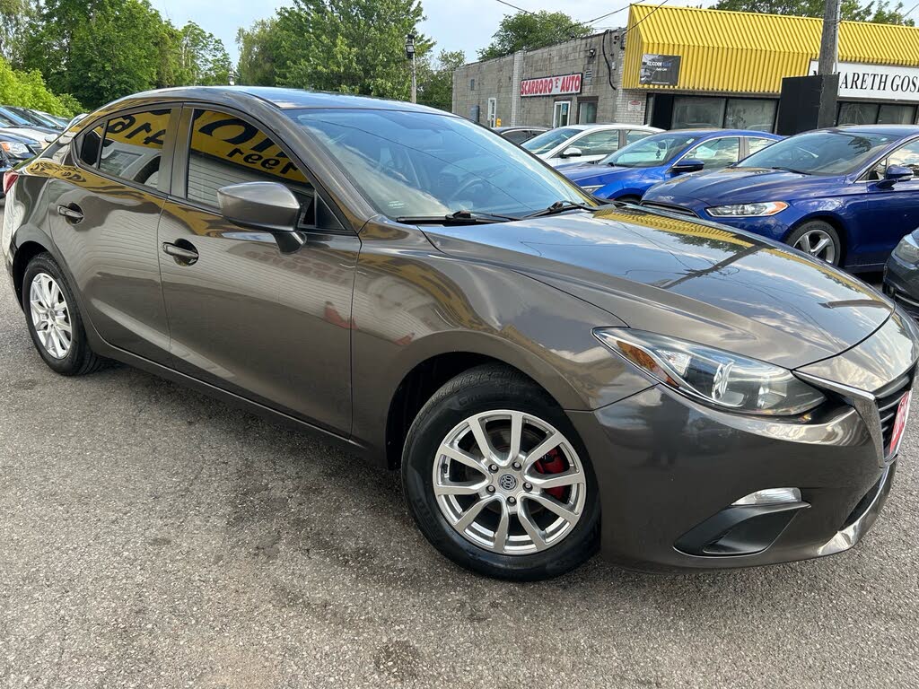 2015 Mazda MAZDA3 i Sport Hatchback