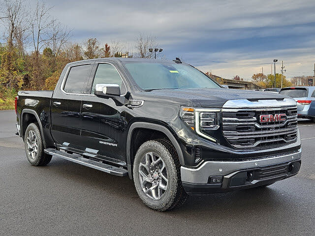 2026 GMC Sierra 1500 SLT Crew Cab 4WD