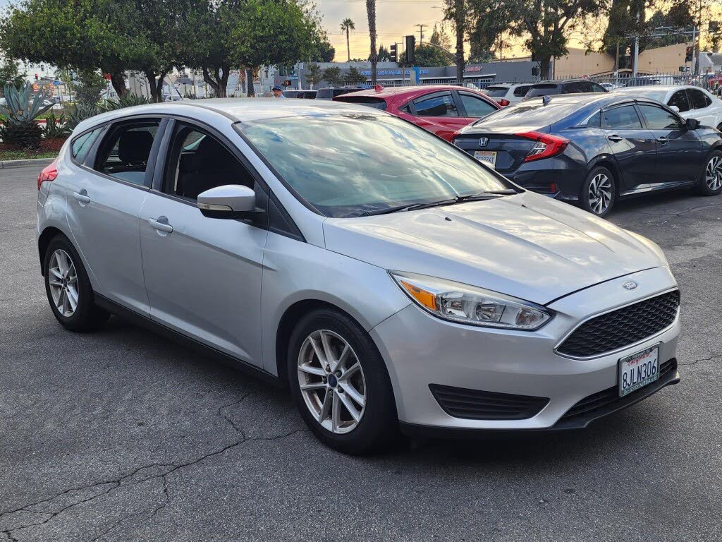 2017 Ford Focus SE Hatchback