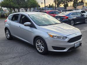 Ford Focus SE Hatchback