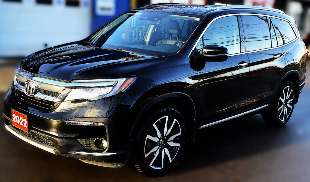 2022 Honda Pilot Touring FWD