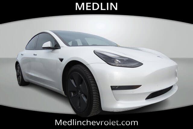 2022 Tesla Model 3 Long Range AWD