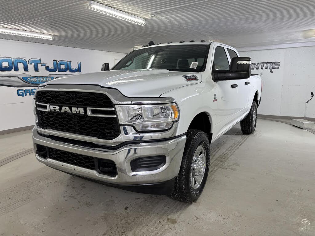 2024 RAM 3500 Tradesman Crew Cab 4WD