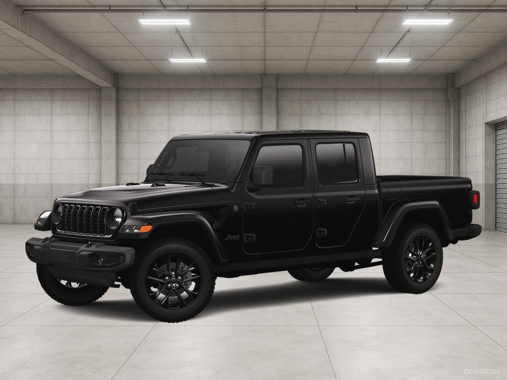 2025 Jeep Gladiator NightHawk Crew Cab 4WD