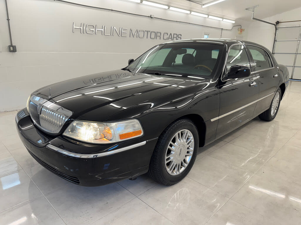 2008 Lincoln Town Car Signature Limited