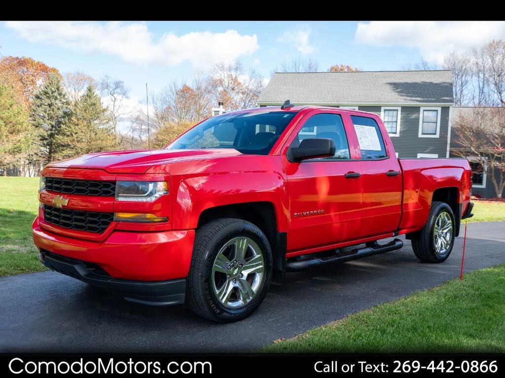 2018 Chevrolet Silverado 1500 Custom Double Cab 4WD
