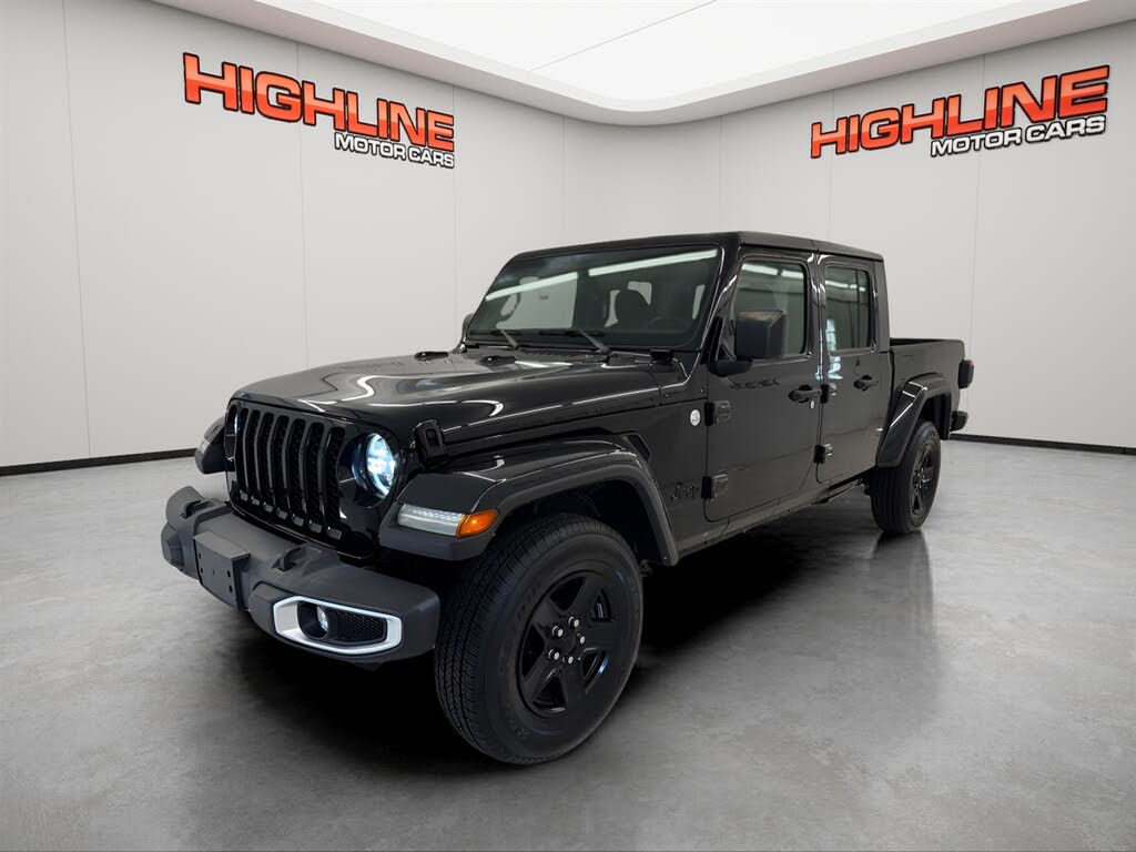 2021 Jeep Gladiator Sport S Crew Cab 4WD