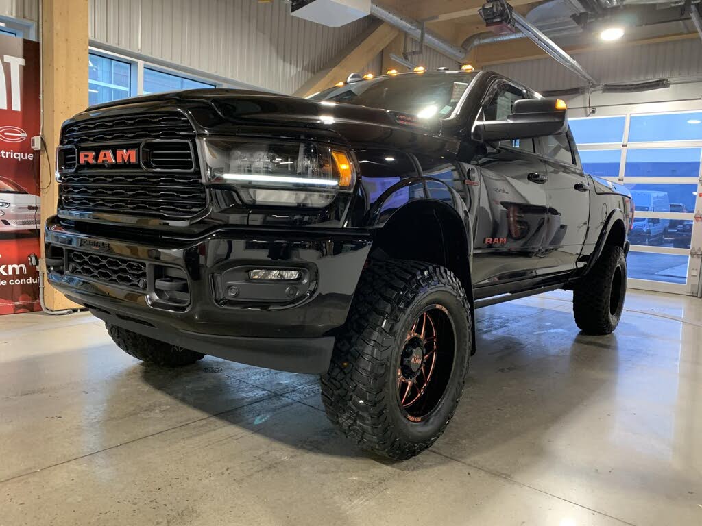 2022 RAM 3500 Limited Crew Cab 4WD