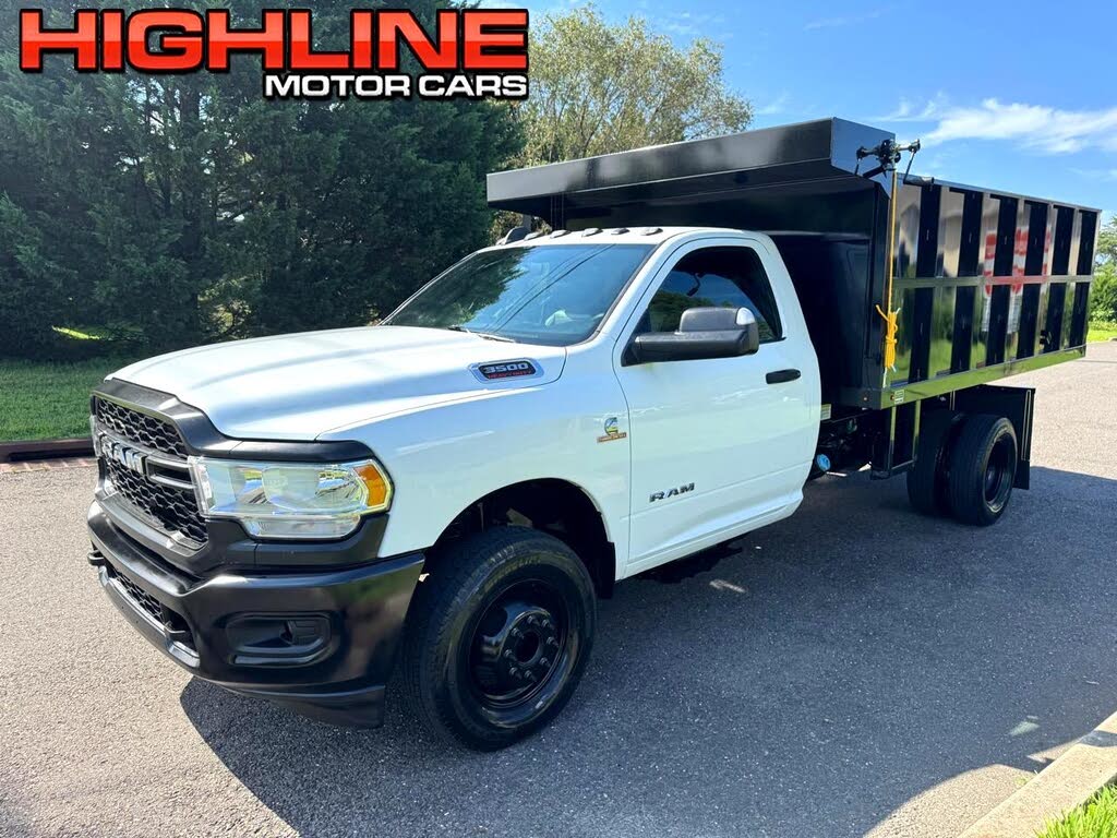 2022 RAM 3500 Chassis Tradesman Regular Cab LB DRW RWD