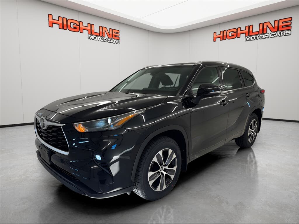 2022 Toyota Highlander XLE AWD