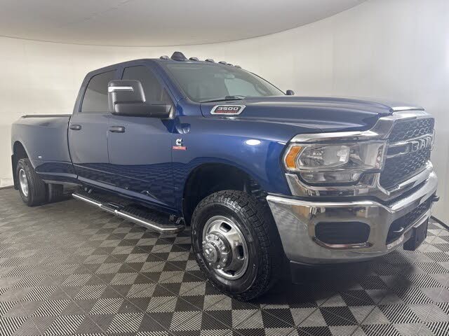 2024 RAM 3500 Tradesman Crew Cab LB DRW 4WD