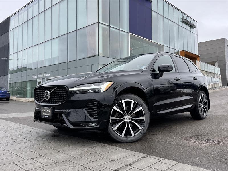 2024 Volvo XC60 B5 Ultimate Dark Theme AWD