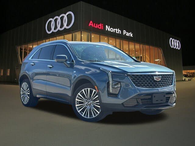 2025 Cadillac XT4 Premium Luxury FWD