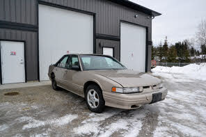 Oldsmobile Cutlass Supreme 4 Dr SL Sedan