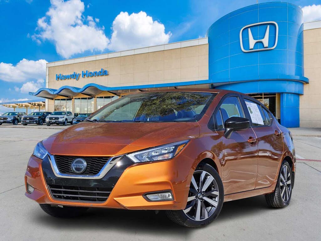 2021 Nissan Versa SR FWD