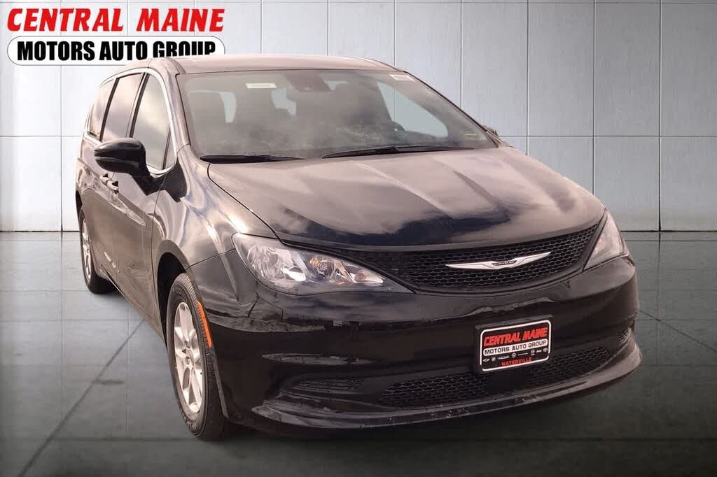 2025 Chrysler Voyager LX FWD