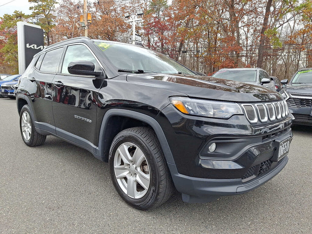 2022 Jeep Compass Latitude 4WD