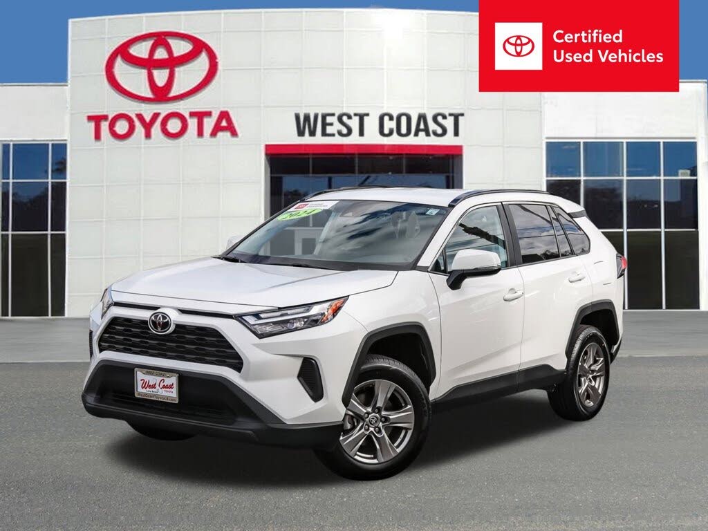 2024 Toyota RAV4 XLE FWD