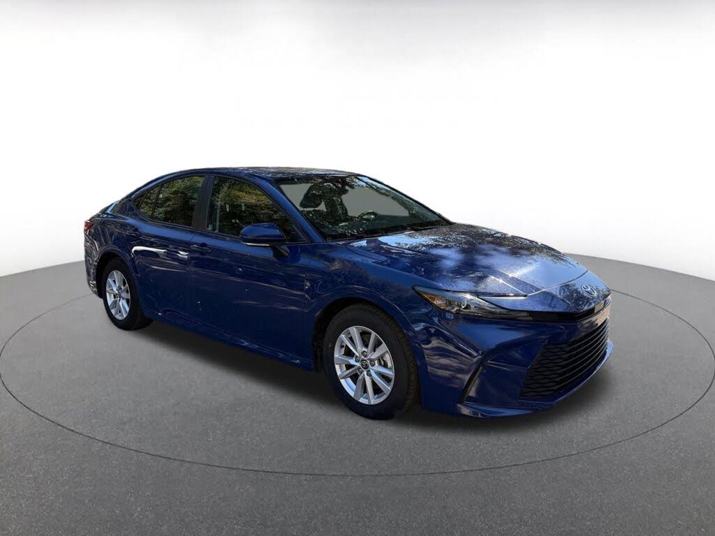 2025 Toyota Camry LE FWD