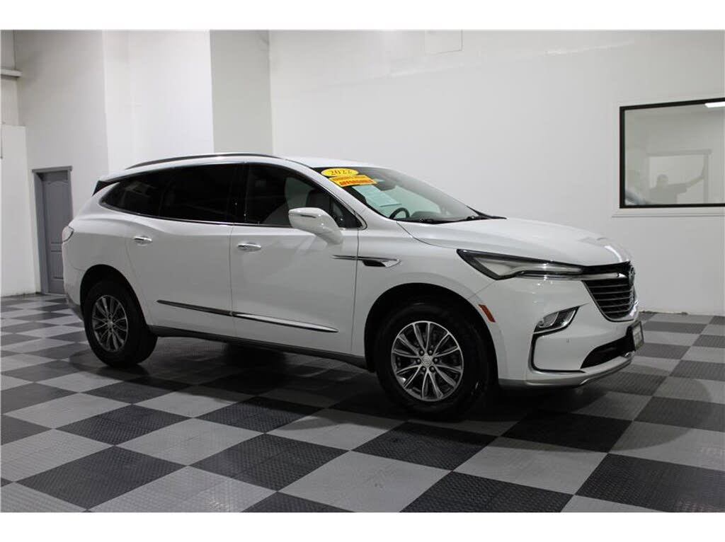 2022 Buick Enclave Essence FWD