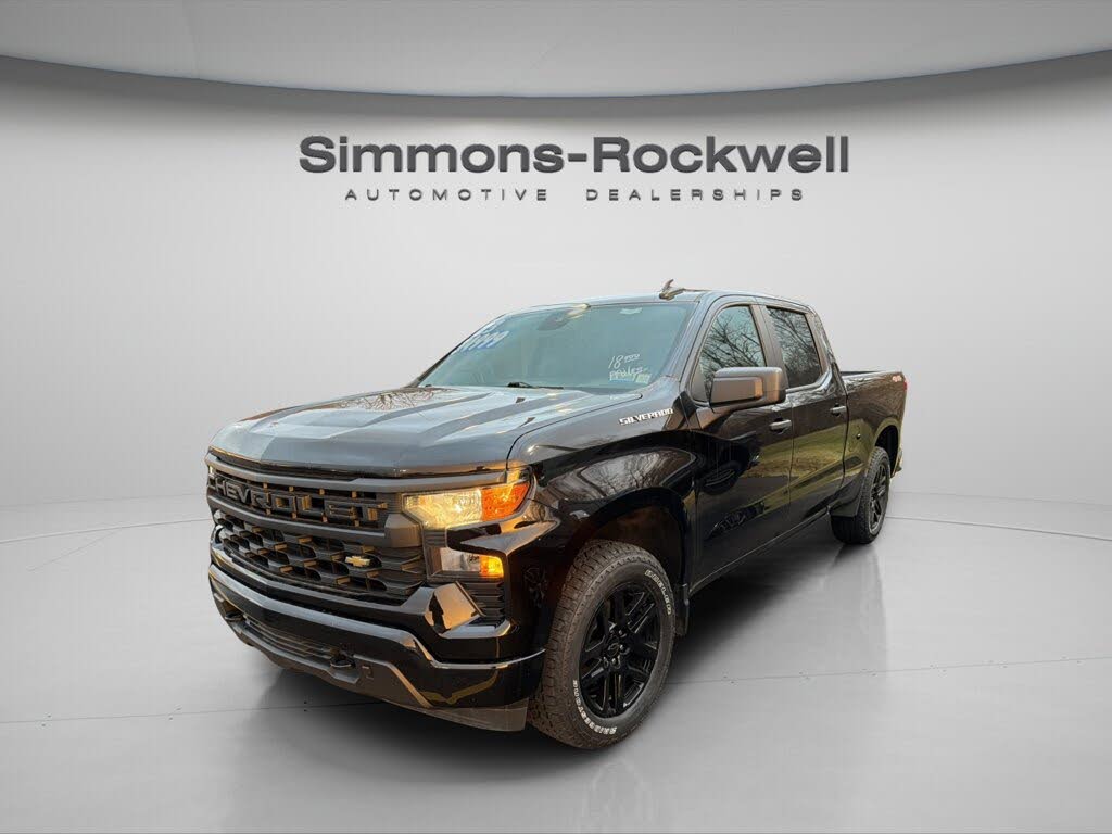 2023 Chevrolet Silverado 1500 Custom Crew Cab 4WD