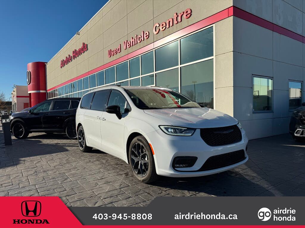 Chrysler Pacifica Touring L FWD 2024