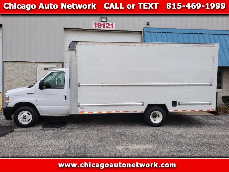 2022 Ford E-Series Chassis E-350 SD Cutaway SB RWD