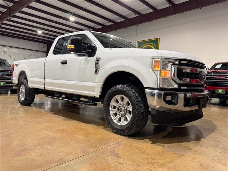 2022 Ford F-250 Super Duty XLT SuperCab LB 4WD