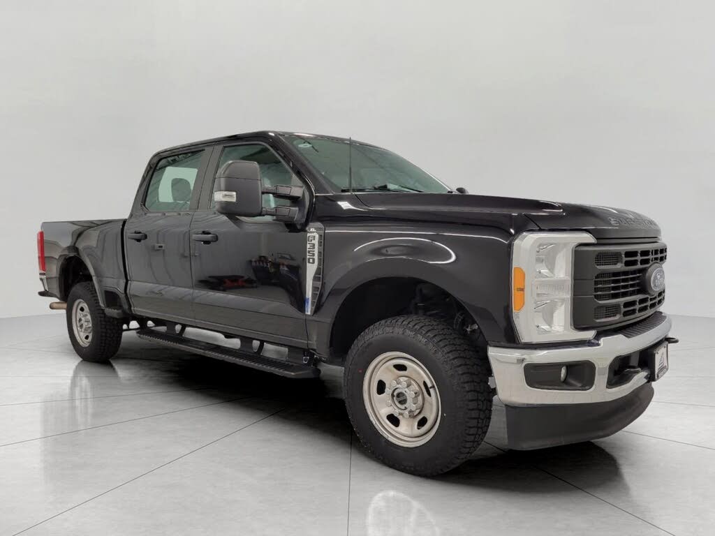2023 Ford F-350 Super Duty XL Crew Cab 4WD