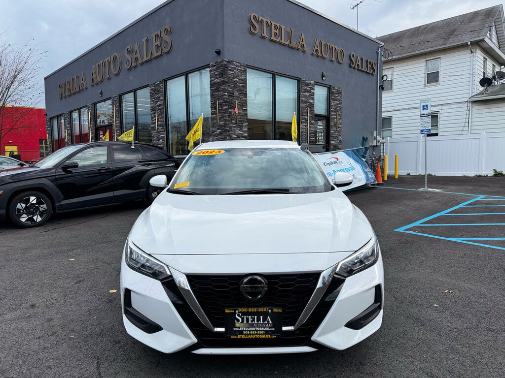 2023 Nissan Sentra SV FWD