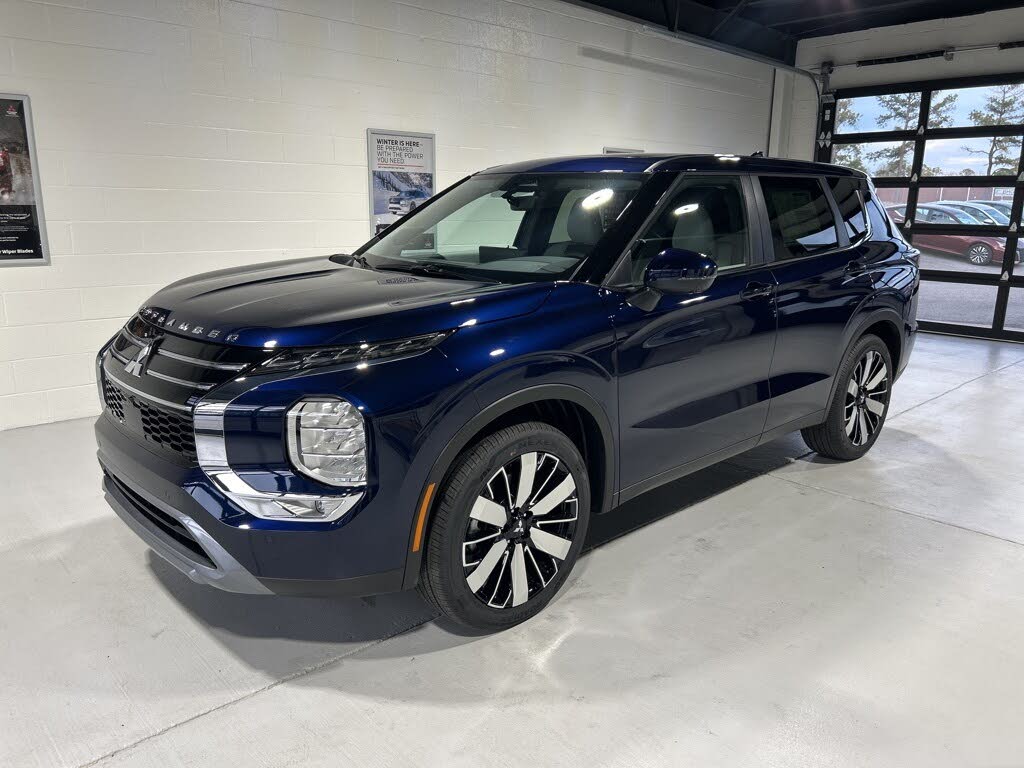 2025 Mitsubishi Outlander SE FWD