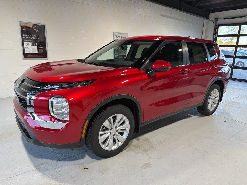 2025 Mitsubishi Outlander ES FWD