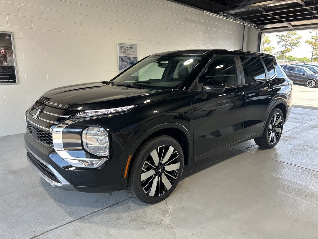 2025 Mitsubishi Outlander SE FWD