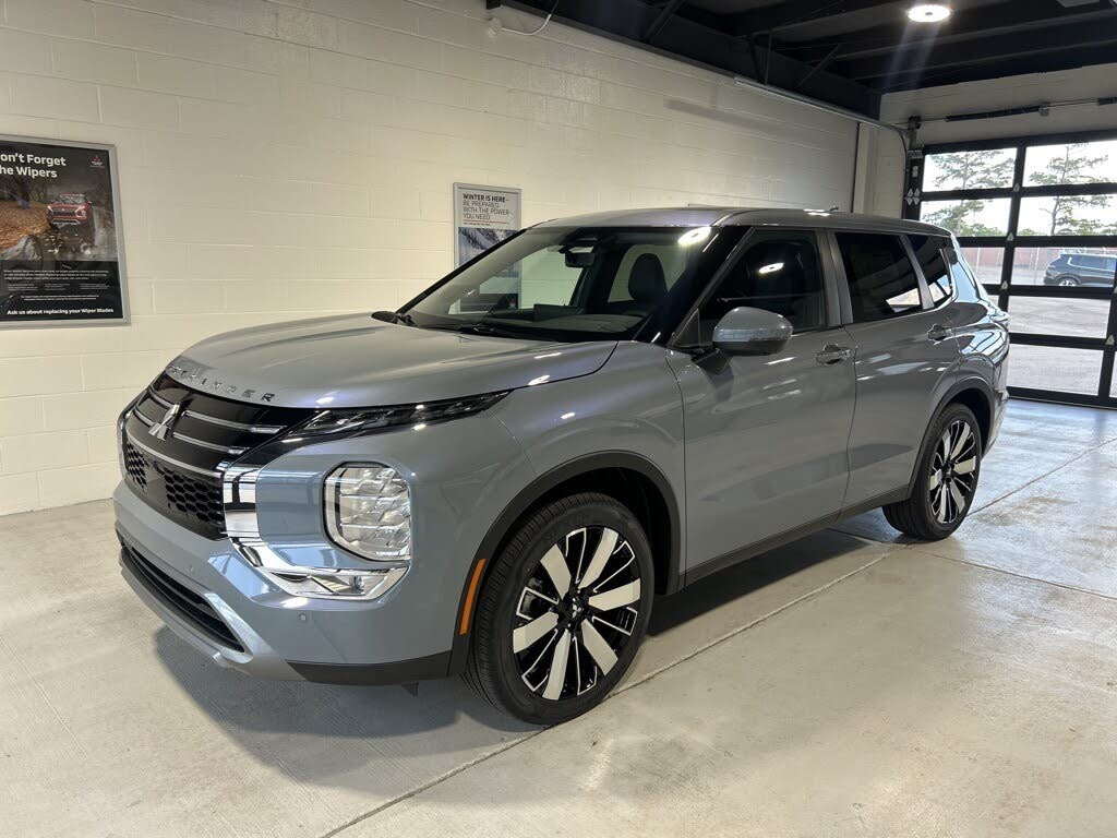 2025 Mitsubishi Outlander SE FWD