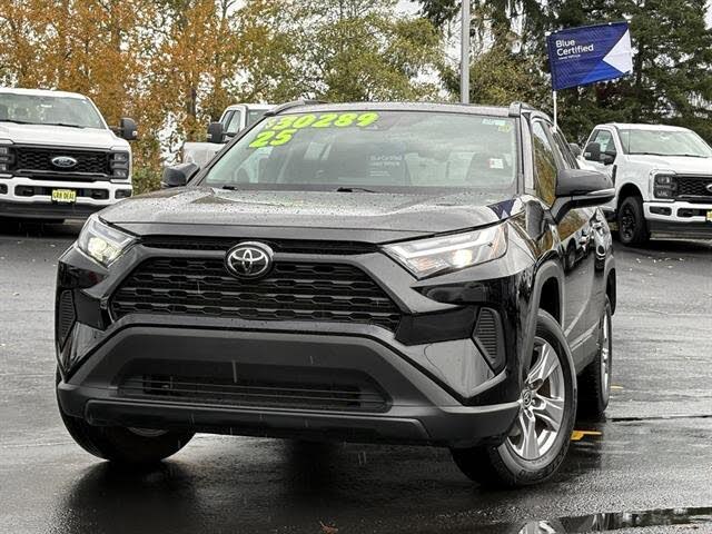 2025 Toyota RAV4 XLE AWD