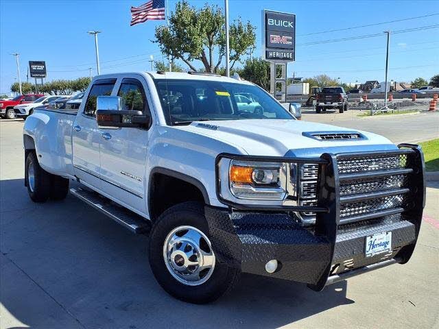 2019 GMC Sierra 3500HD Denali Crew Cab LB DRW 4WD