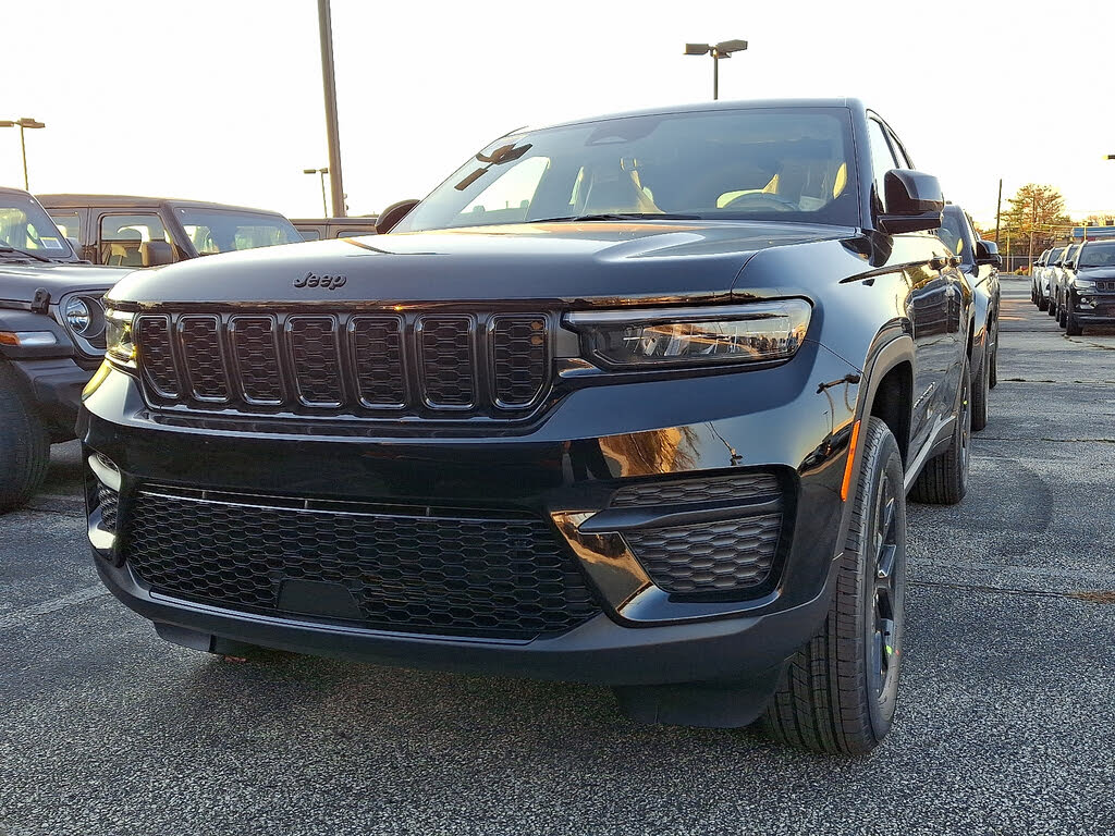 2025 Jeep Grand Cherokee Altitude X 4WD