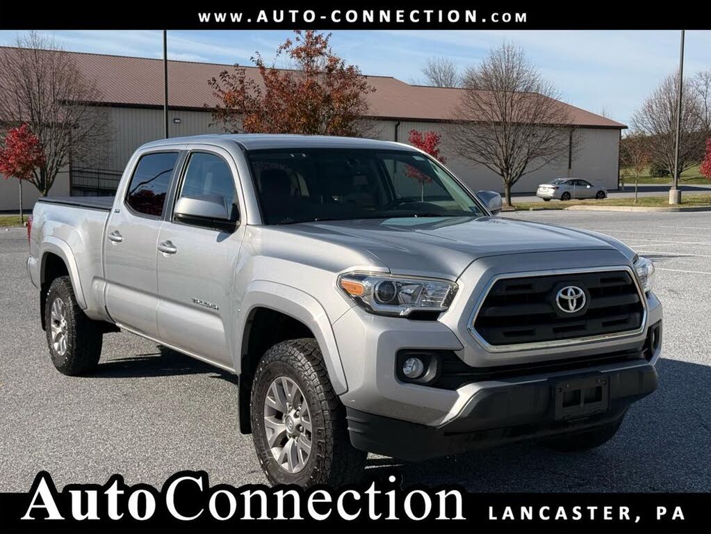 2017 Toyota Tacoma SR5 V6 Double Cab LB 4WD