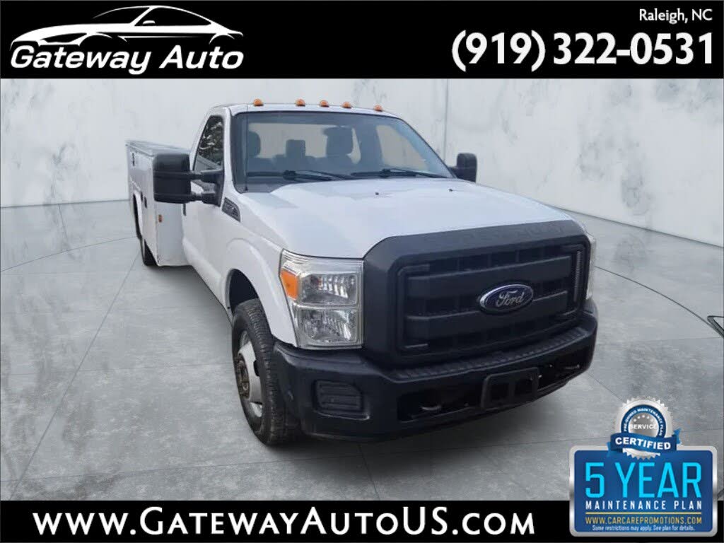 2016 Ford F-350 Super Duty Chassis XL DRW RWD